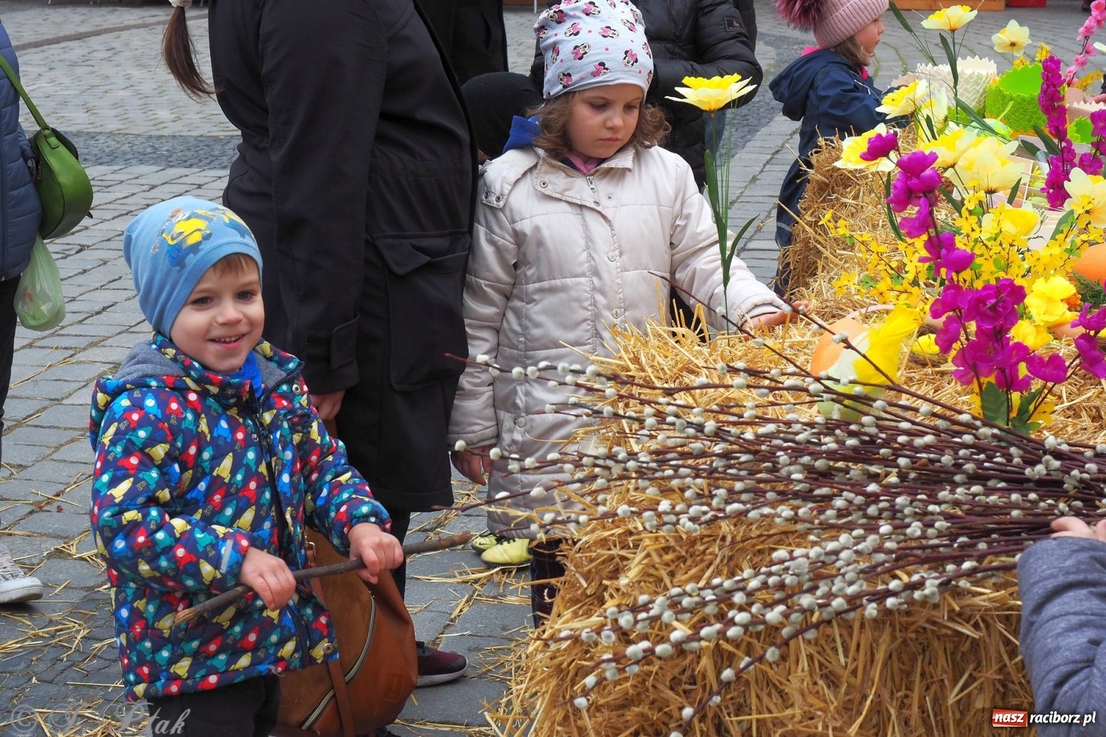 Zdjęcie w galerii na portalu naszraciborz.pl: Pod dobrym aniołem. Wielkanocne inspiracje na jarmarku w Raciborzu wiadomości z regionu