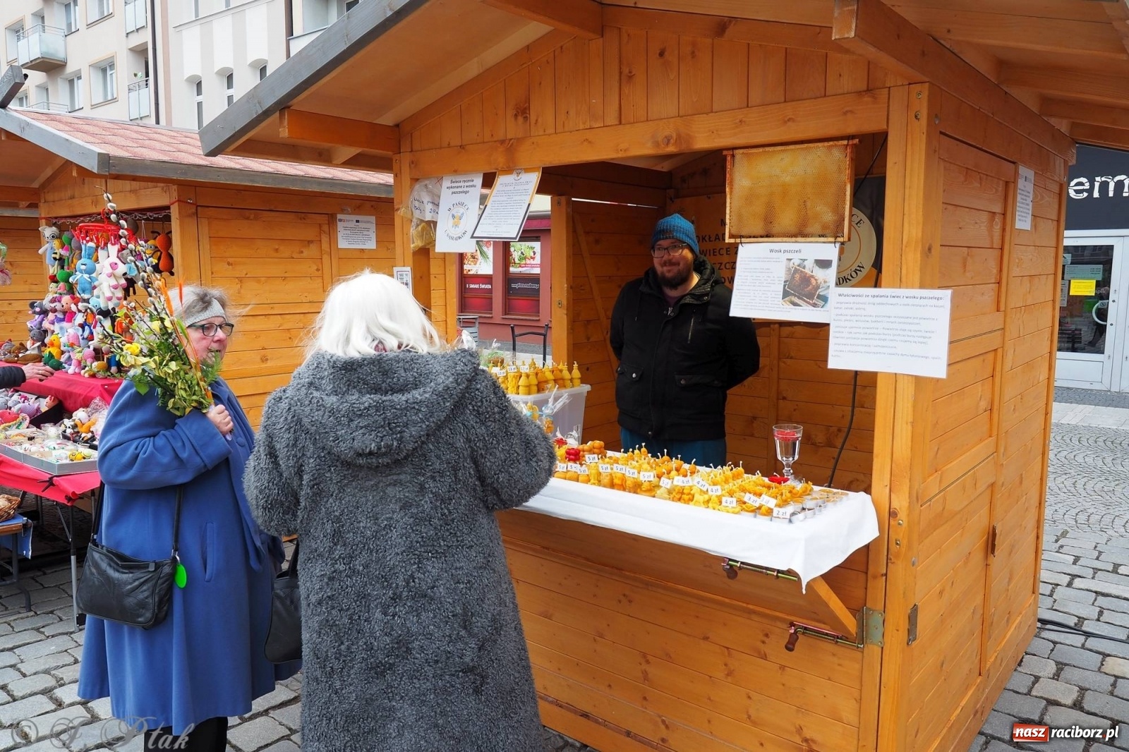 Zdjęcie w galerii na portalu naszraciborz.pl: Pod dobrym aniołem. Wielkanocne inspiracje na jarmarku w Raciborzu wiadomości z regionu