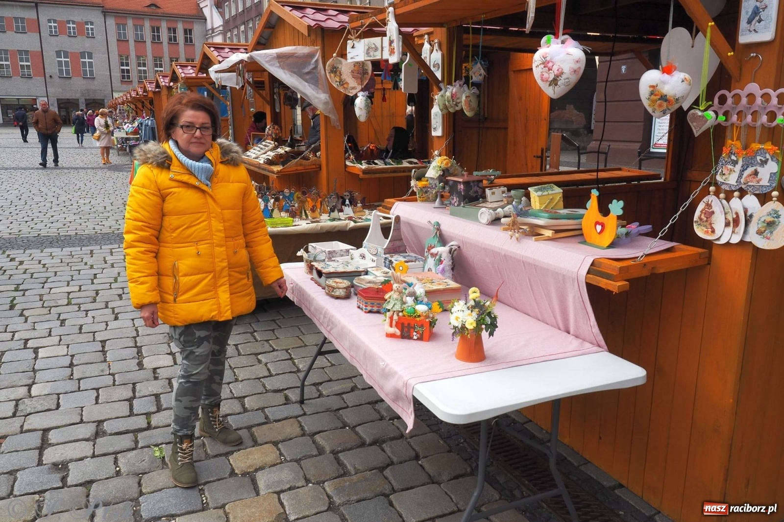 Zdjęcie w galerii na portalu naszraciborz.pl: Pod dobrym aniołem. Wielkanocne inspiracje na jarmarku w Raciborzu wiadomości z regionu