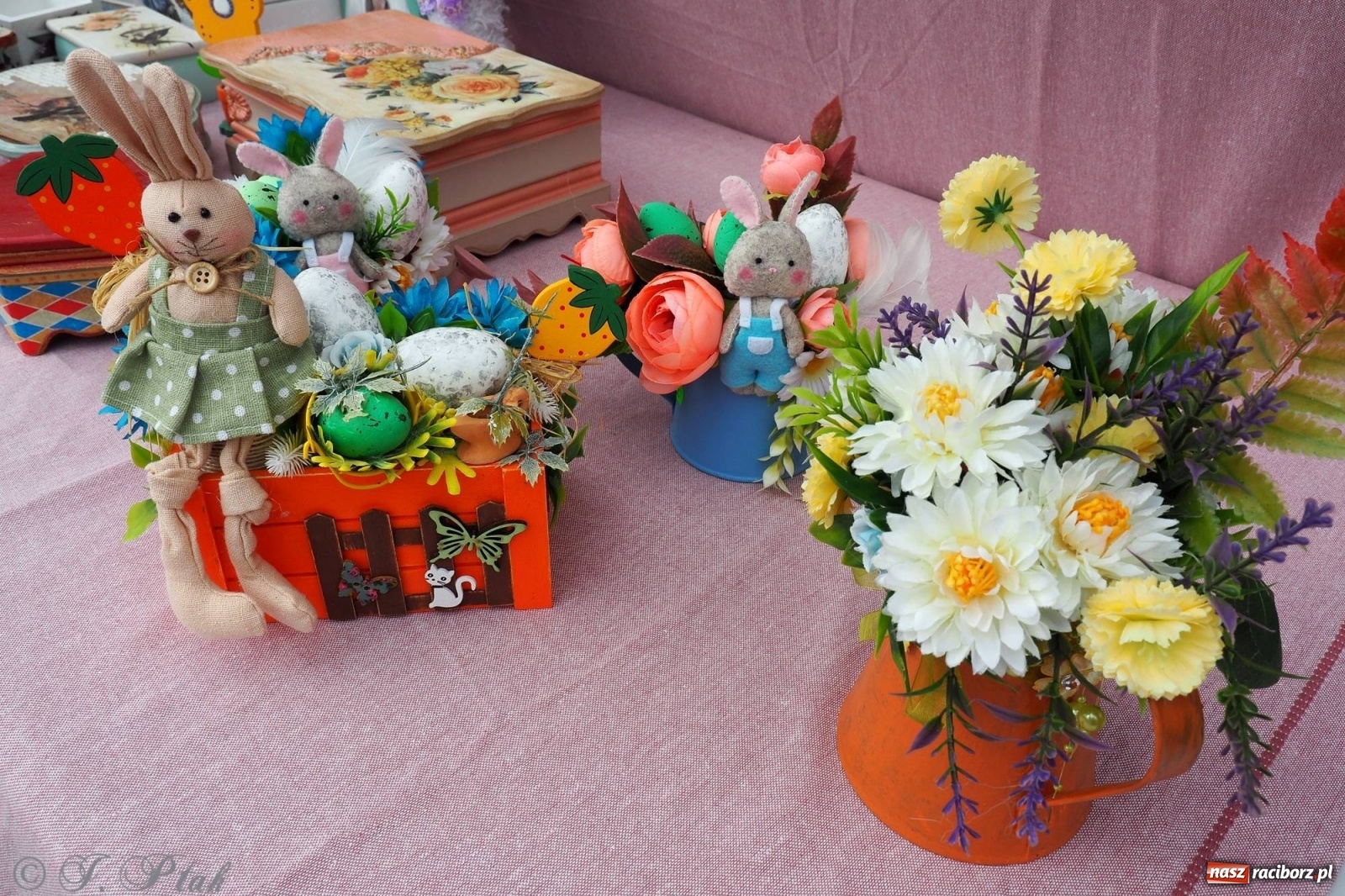 Zdjęcie w galerii na portalu naszraciborz.pl: Pod dobrym aniołem. Wielkanocne inspiracje na jarmarku w Raciborzu wiadomości z regionu