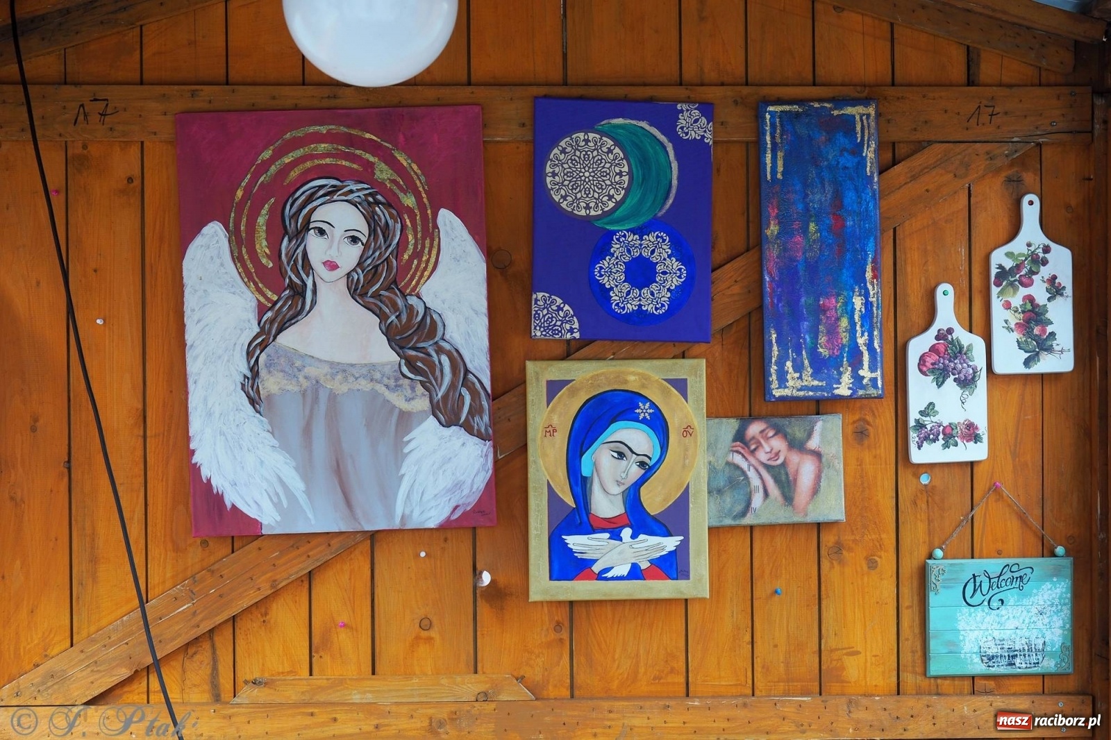 Zdjęcie w galerii na portalu naszraciborz.pl: Pod dobrym aniołem. Wielkanocne inspiracje na jarmarku w Raciborzu wiadomości z regionu