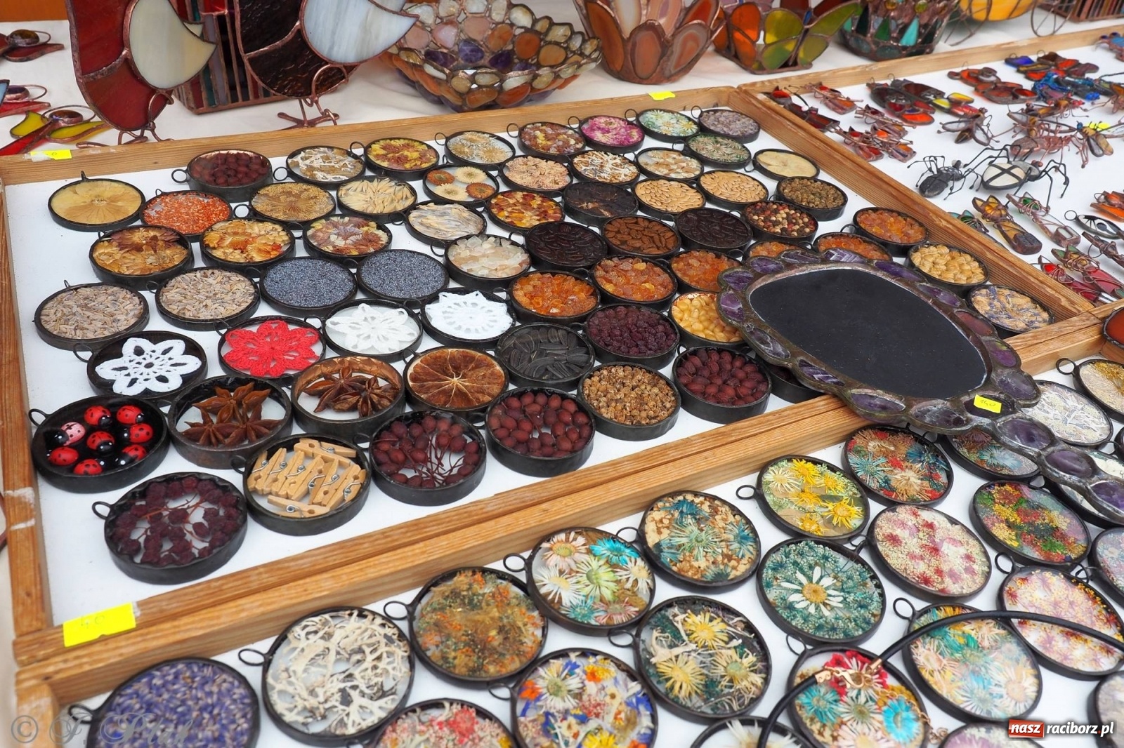 Zdjęcie w galerii na portalu naszraciborz.pl: Pod dobrym aniołem. Wielkanocne inspiracje na jarmarku w Raciborzu wiadomości z regionu