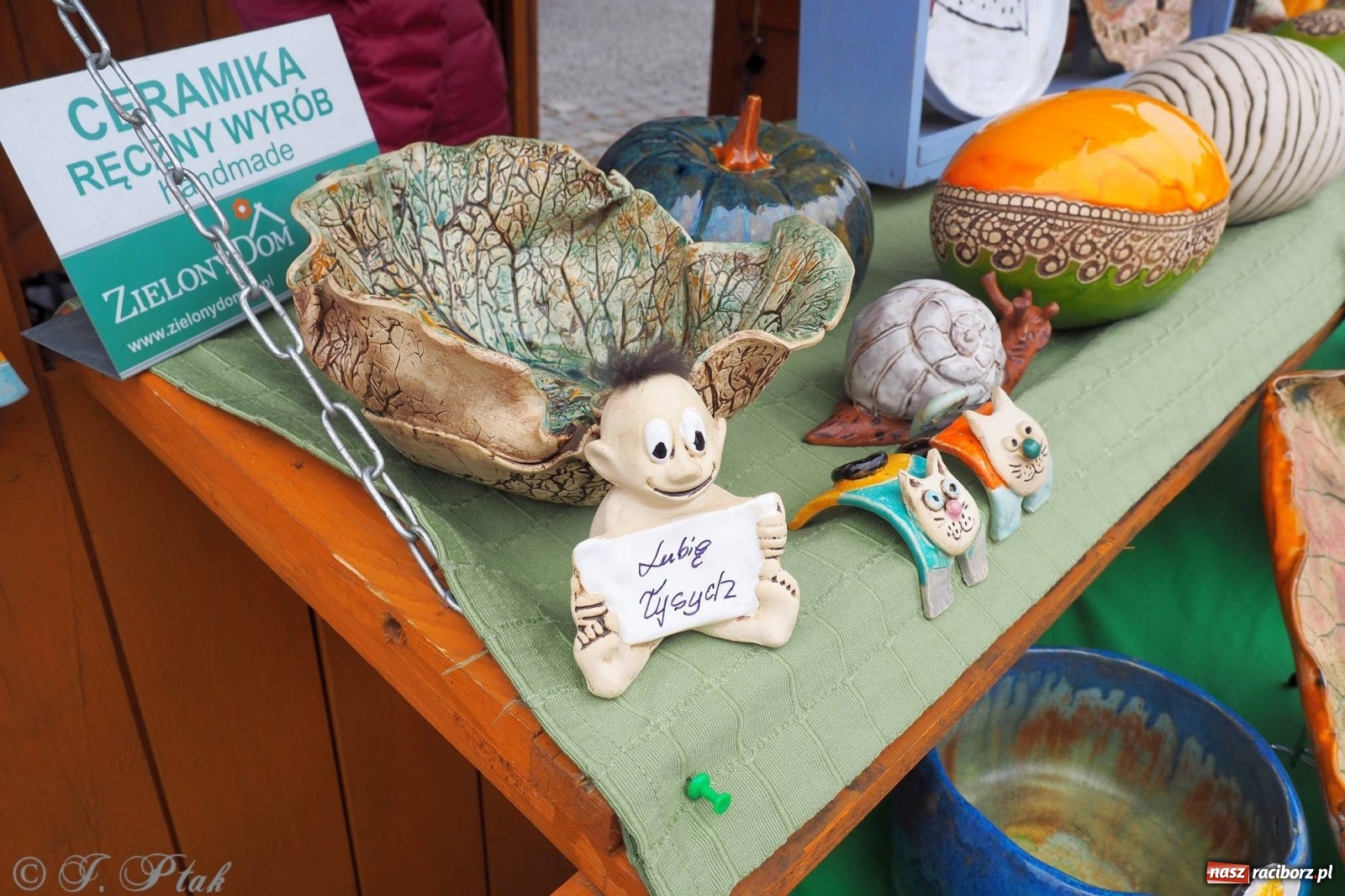 Zdjęcie w galerii na portalu naszraciborz.pl: Pod dobrym aniołem. Wielkanocne inspiracje na jarmarku w Raciborzu wiadomości z regionu