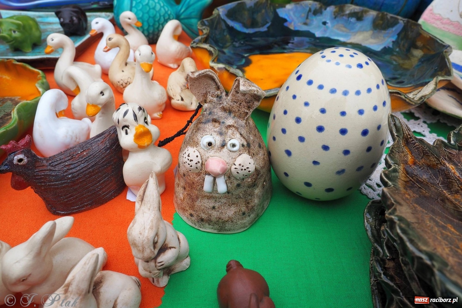 Zdjęcie w galerii na portalu naszraciborz.pl: Pod dobrym aniołem. Wielkanocne inspiracje na jarmarku w Raciborzu wiadomości z regionu