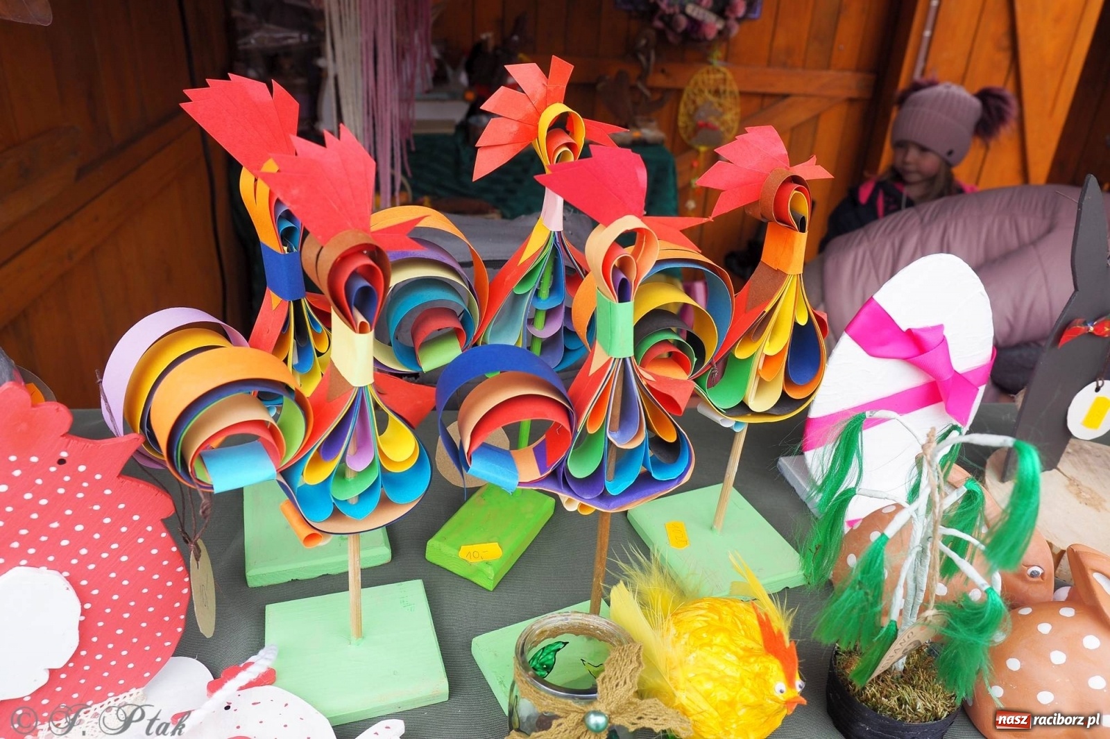 Zdjęcie w galerii na portalu naszraciborz.pl: Pod dobrym aniołem. Wielkanocne inspiracje na jarmarku w Raciborzu wiadomości z regionu