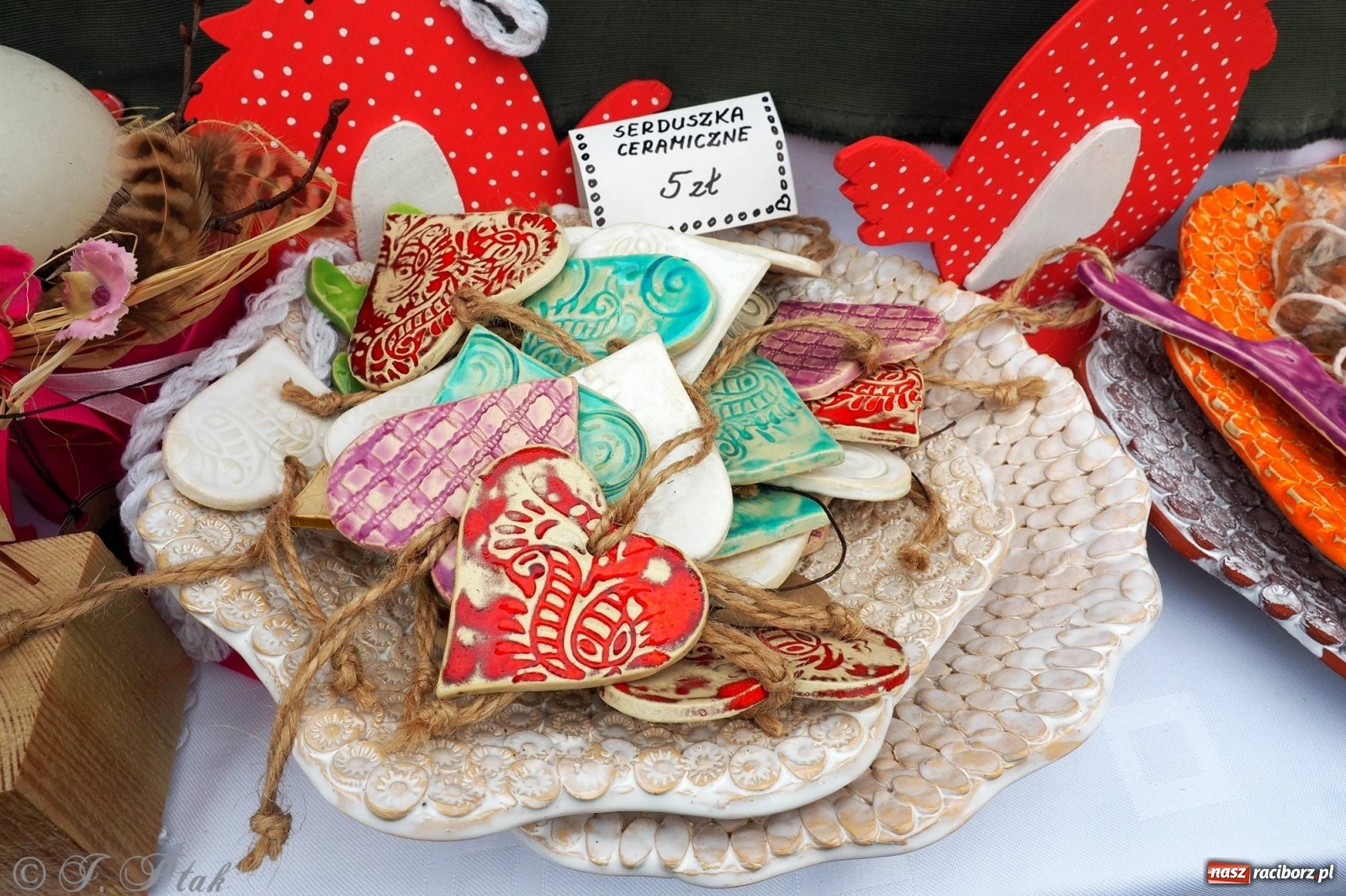 Zdjęcie w galerii na portalu naszraciborz.pl: Pod dobrym aniołem. Wielkanocne inspiracje na jarmarku w Raciborzu wiadomości z regionu