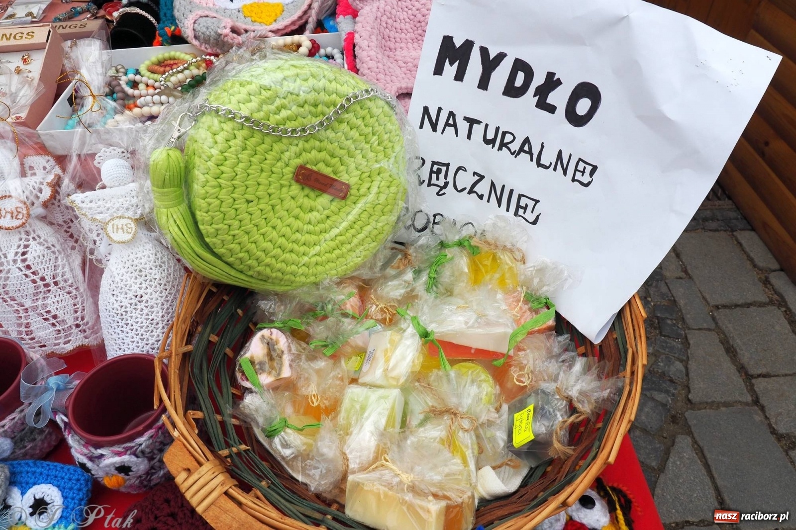 Zdjęcie w galerii na portalu naszraciborz.pl: Pod dobrym aniołem. Wielkanocne inspiracje na jarmarku w Raciborzu wiadomości z regionu