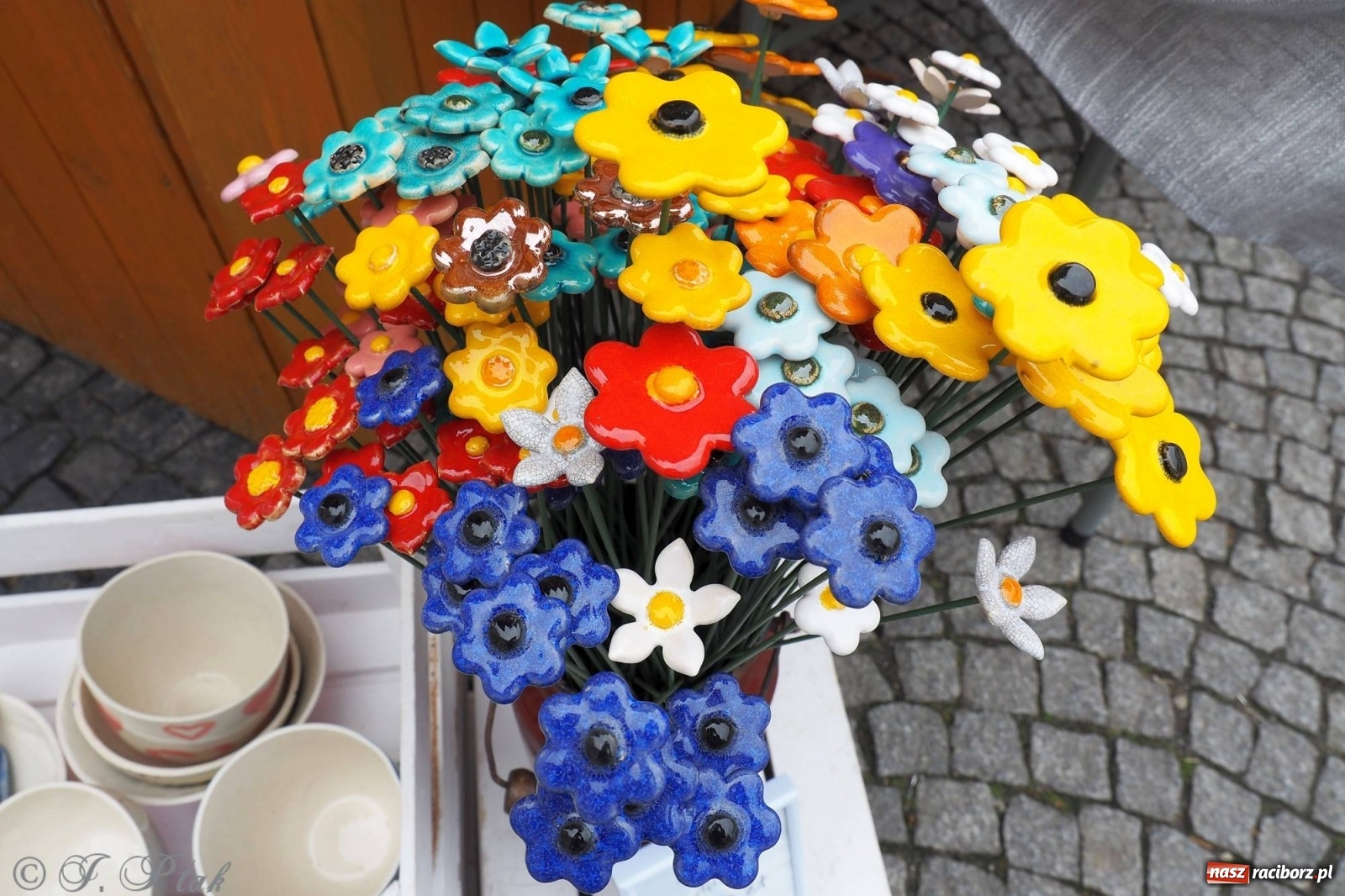 Zdjęcie w galerii na portalu naszraciborz.pl: Pod dobrym aniołem. Wielkanocne inspiracje na jarmarku w Raciborzu wiadomości z regionu