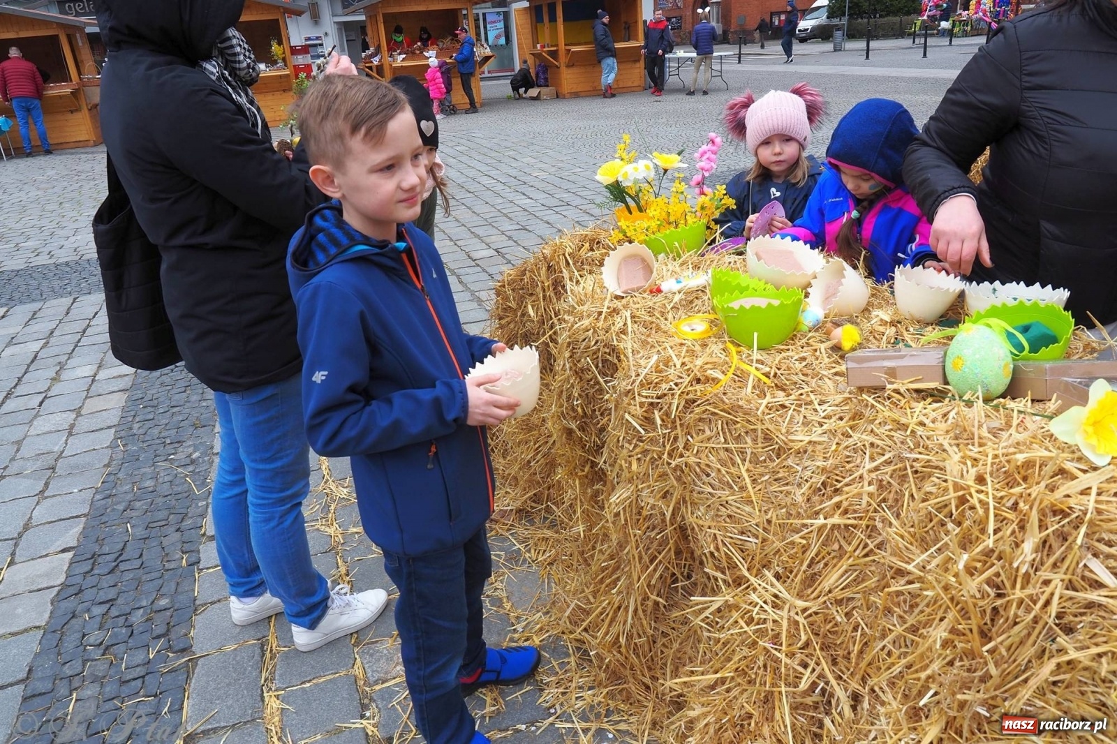 Zdjęcie w galerii na portalu naszraciborz.pl: Pod dobrym aniołem. Wielkanocne inspiracje na jarmarku w Raciborzu wiadomości z regionu