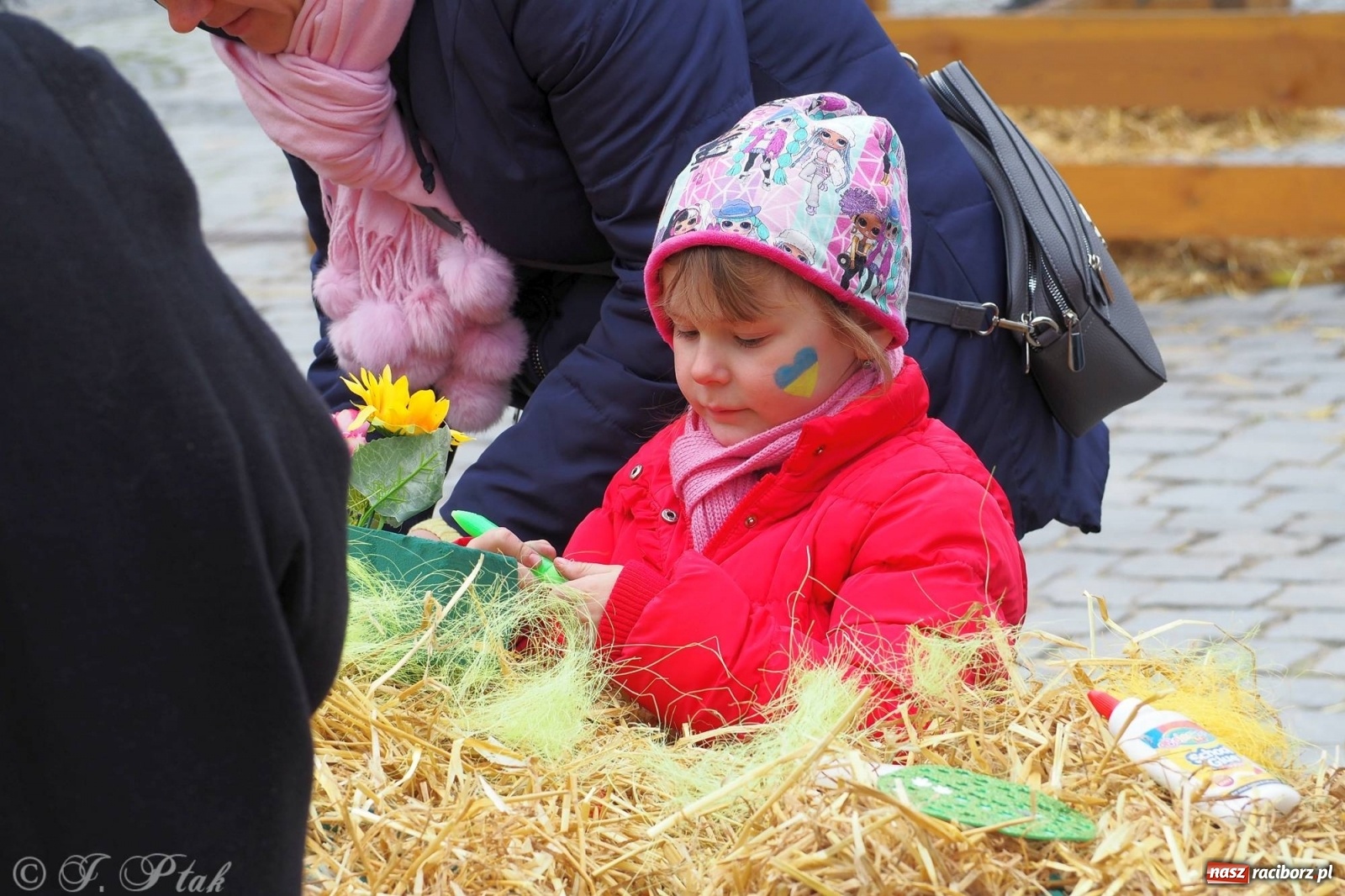 Zdjęcie w galerii na portalu naszraciborz.pl: Pod dobrym aniołem. Wielkanocne inspiracje na jarmarku w Raciborzu wiadomości z regionu