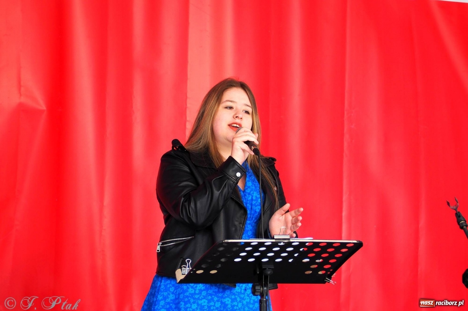 Zdjęcie w galerii na portalu naszraciborz.pl: Pod dobrym aniołem. Wielkanocne inspiracje na jarmarku w Raciborzu wiadomości z regionu