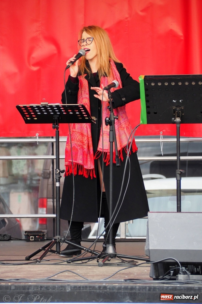 Zdjęcie w galerii na portalu naszraciborz.pl: Pod dobrym aniołem. Wielkanocne inspiracje na jarmarku w Raciborzu wiadomości z regionu