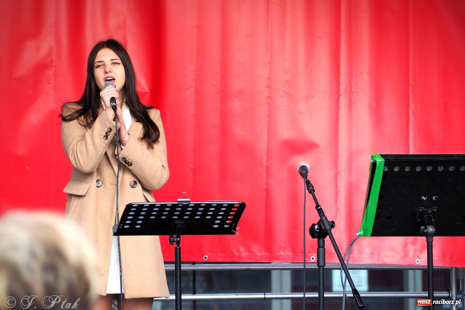 Zdjęcie w galerii na portalu naszraciborz.pl: Pod dobrym aniołem. Wielkanocne inspiracje na jarmarku w Raciborzu wiadomości z regionu