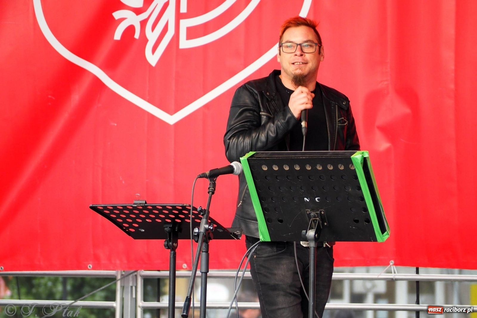 Zdjęcie w galerii na portalu naszraciborz.pl: Pod dobrym aniołem. Wielkanocne inspiracje na jarmarku w Raciborzu wiadomości z regionu