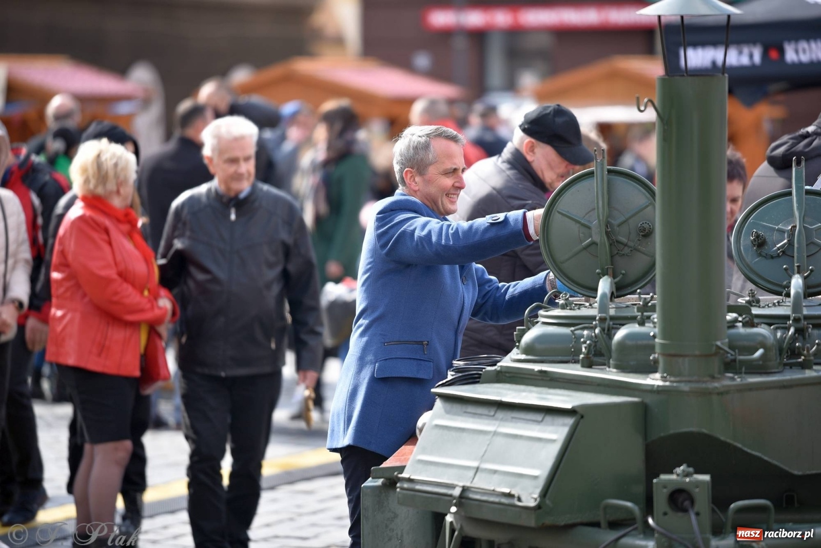 Zdjęcie w galerii na portalu naszraciborz.pl: Muzyczno-taneczne popołudnie na raciborskim Rynku wiadomości z regionu