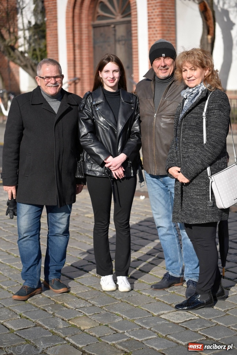 Zdjęcie w galerii na portalu naszraciborz.pl: Muzyczno-taneczne popołudnie na raciborskim Rynku wiadomości z regionu