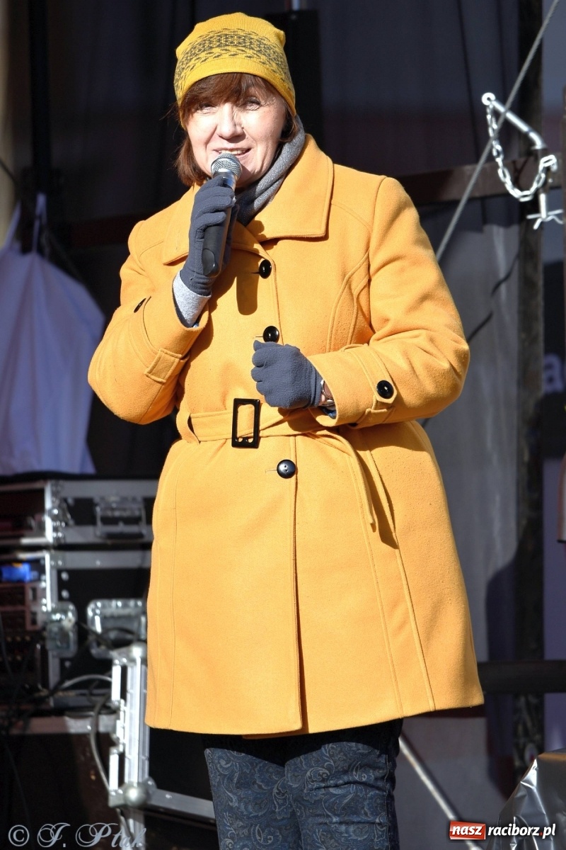 Zdjęcie w galerii na portalu naszraciborz.pl: Muzyczno-taneczne popołudnie na raciborskim Rynku wiadomości z regionu