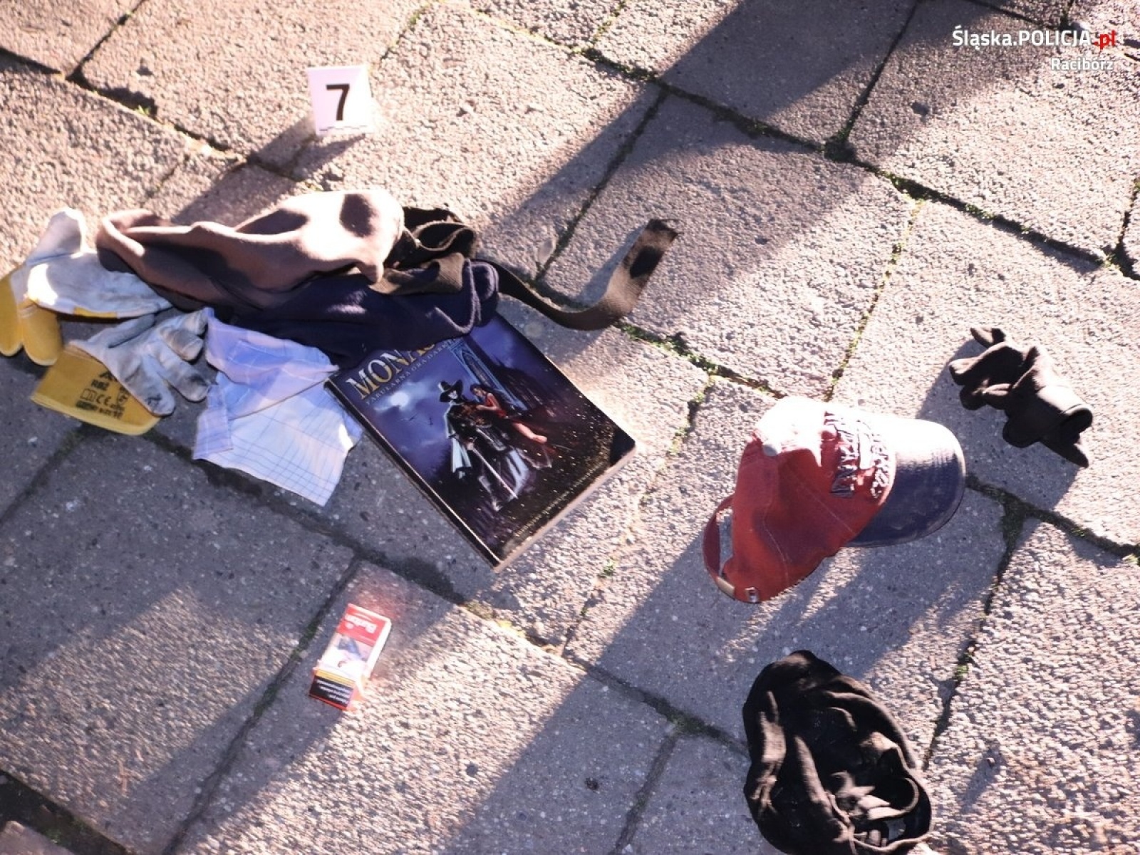 Zdjęcie w galerii na portalu naszraciborz.pl: Atak nożownika w Raciborzu. Policja oddała strzały! wiadomości z regionu