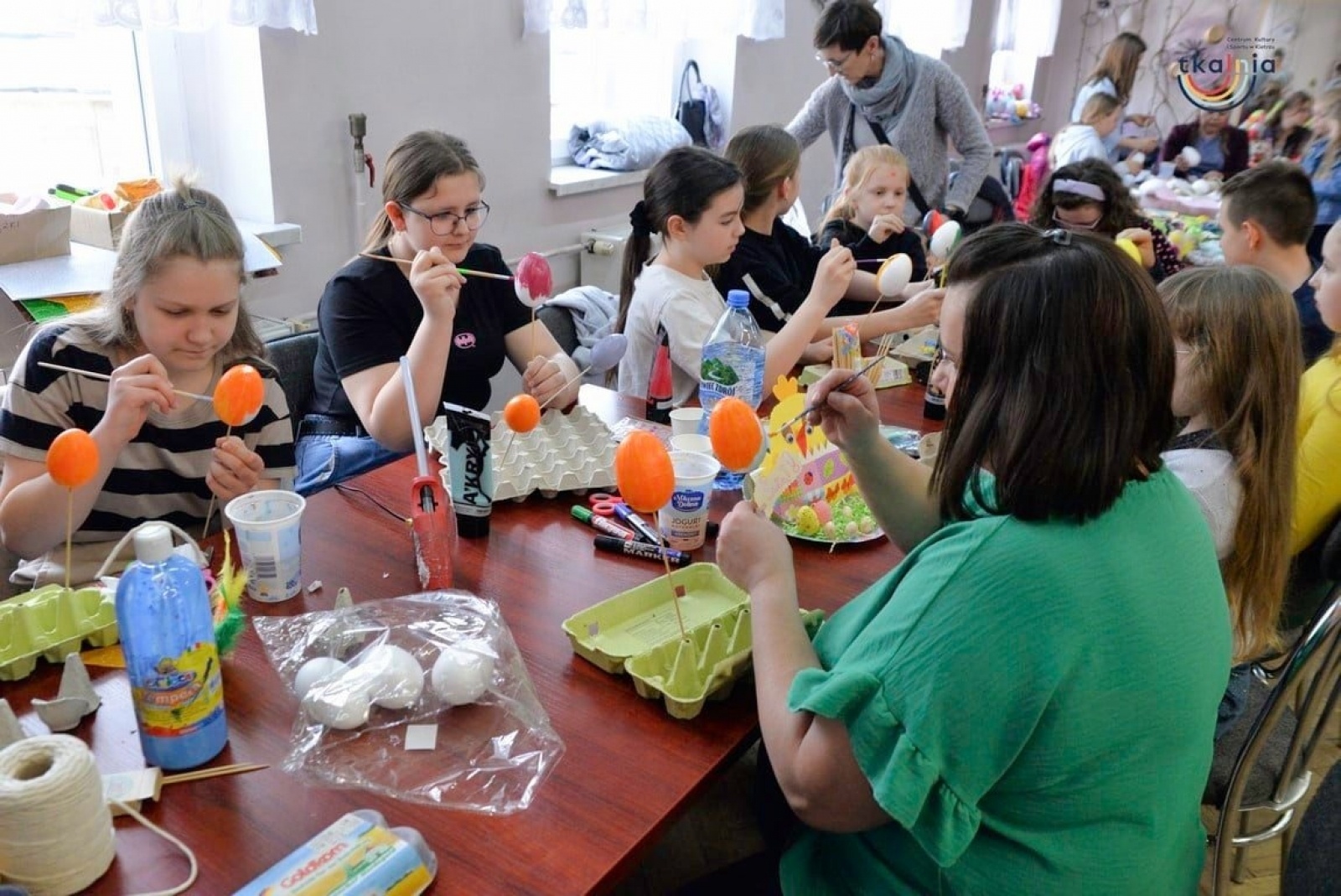 Zdjęcie w galerii na portalu naszraciborz.pl: Kartka z Tkalni w Kietrzu. Nowa formuła wielkanocnego kiermaszu wiadomości z regionu