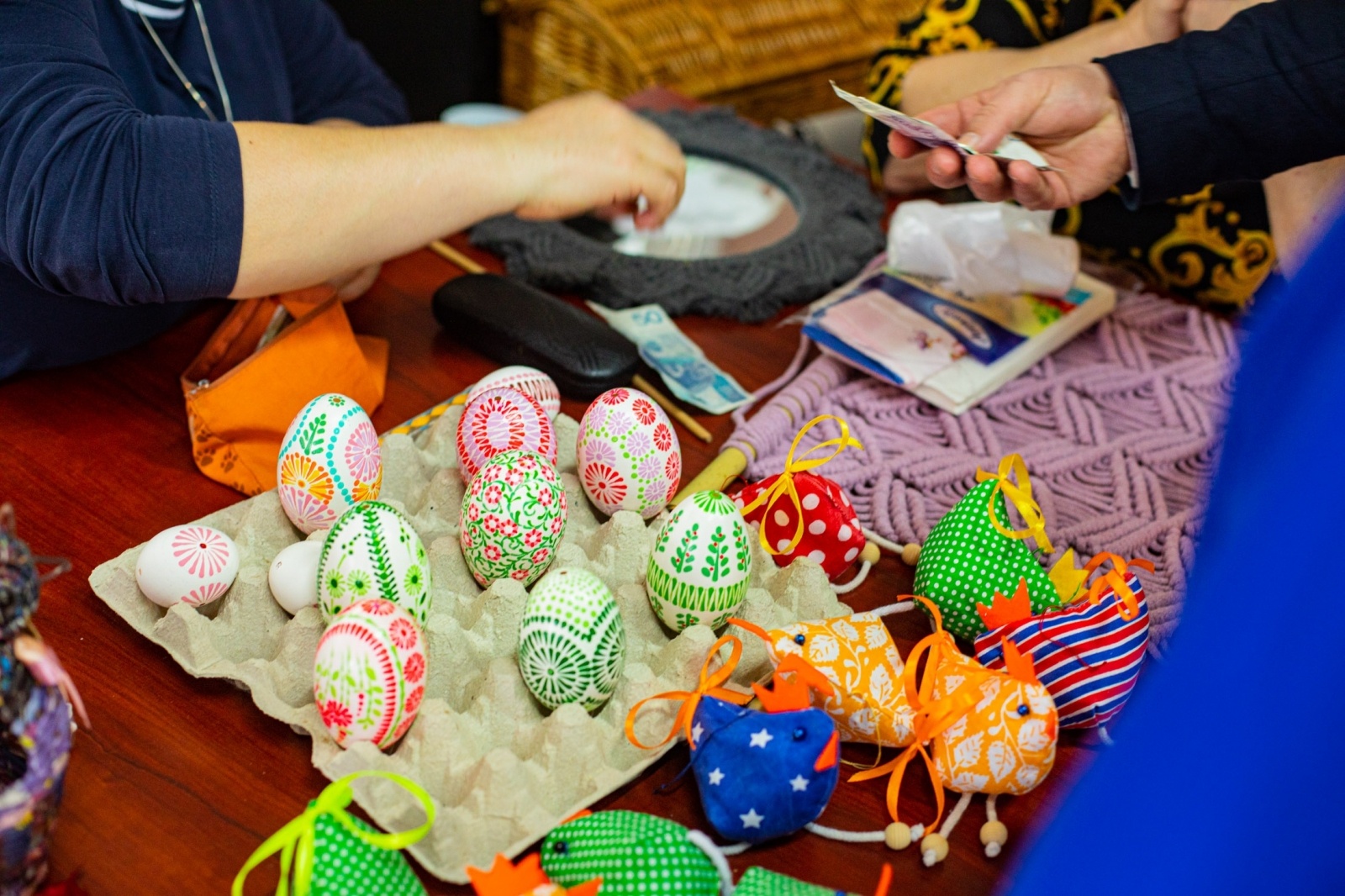 Zdjęcie w galerii na portalu naszraciborz.pl: Kartka z Tkalni w Kietrzu. Nowa formuła wielkanocnego kiermaszu wiadomości z regionu