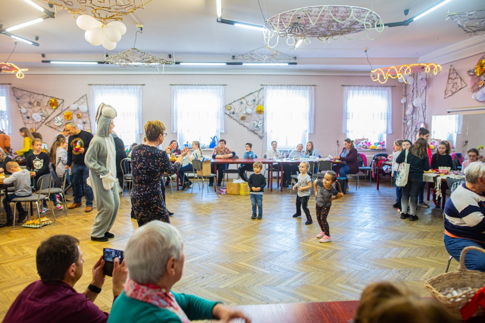 Zdjęcie w galerii na portalu naszraciborz.pl: Kartka z Tkalni w Kietrzu. Nowa formuła wielkanocnego kiermaszu wiadomości z regionu