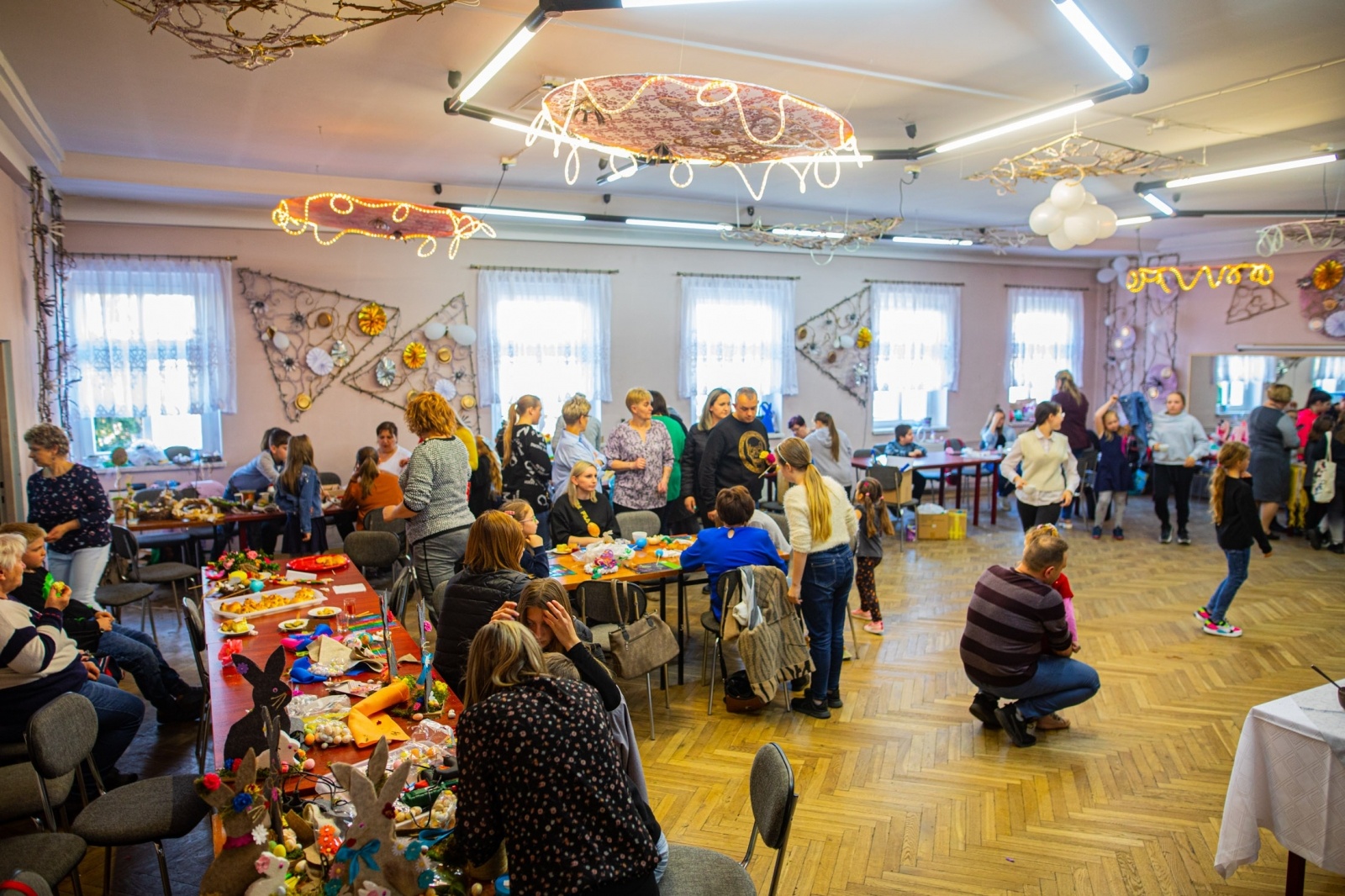 Zdjęcie w galerii na portalu naszraciborz.pl: Kartka z Tkalni w Kietrzu. Nowa formuła wielkanocnego kiermaszu wiadomości z regionu