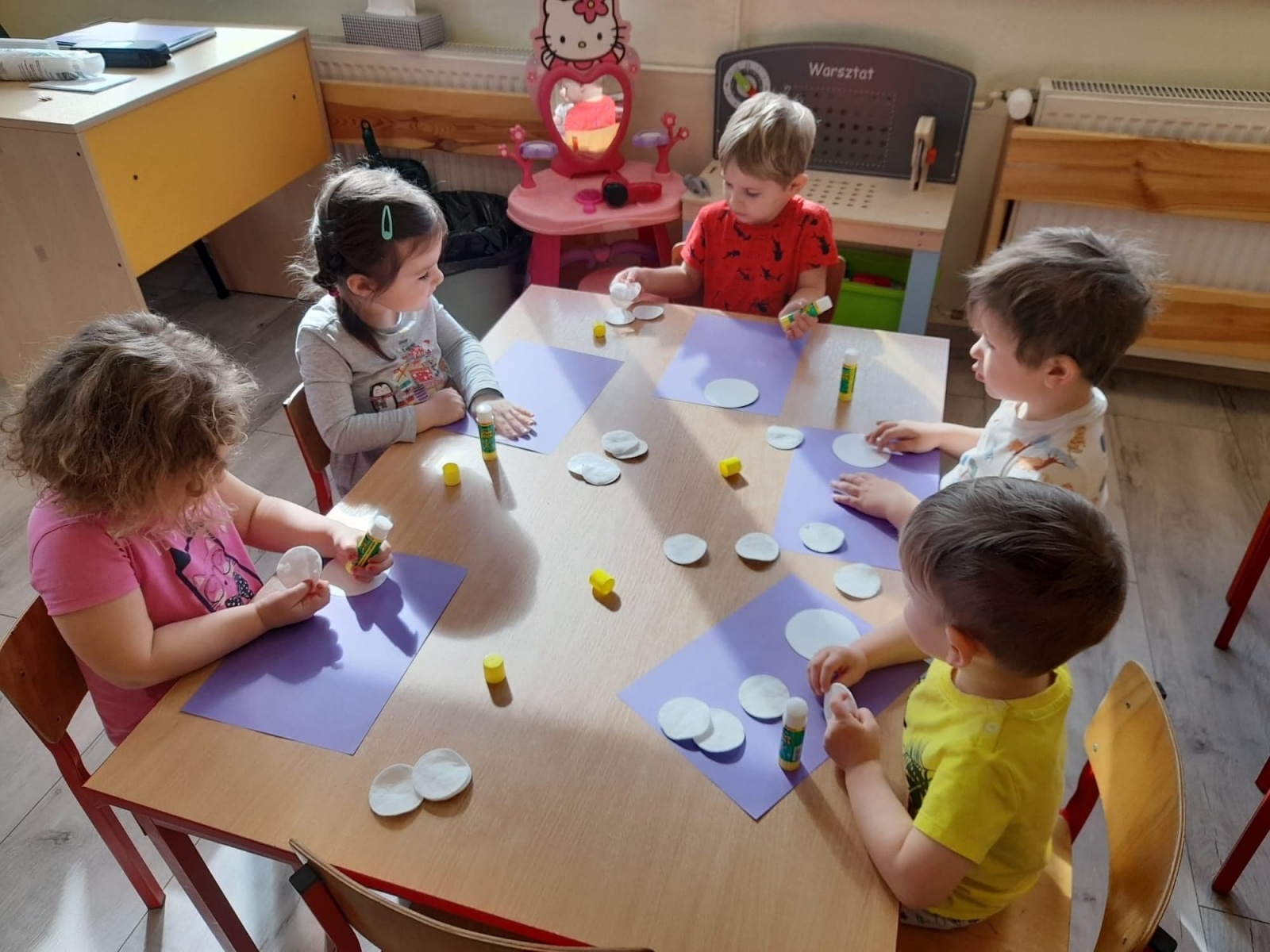 Zdjęcie w galerii na portalu naszraciborz.pl: Współpraca przedszkola z biblioteką rozkwita wiadomości z regionu