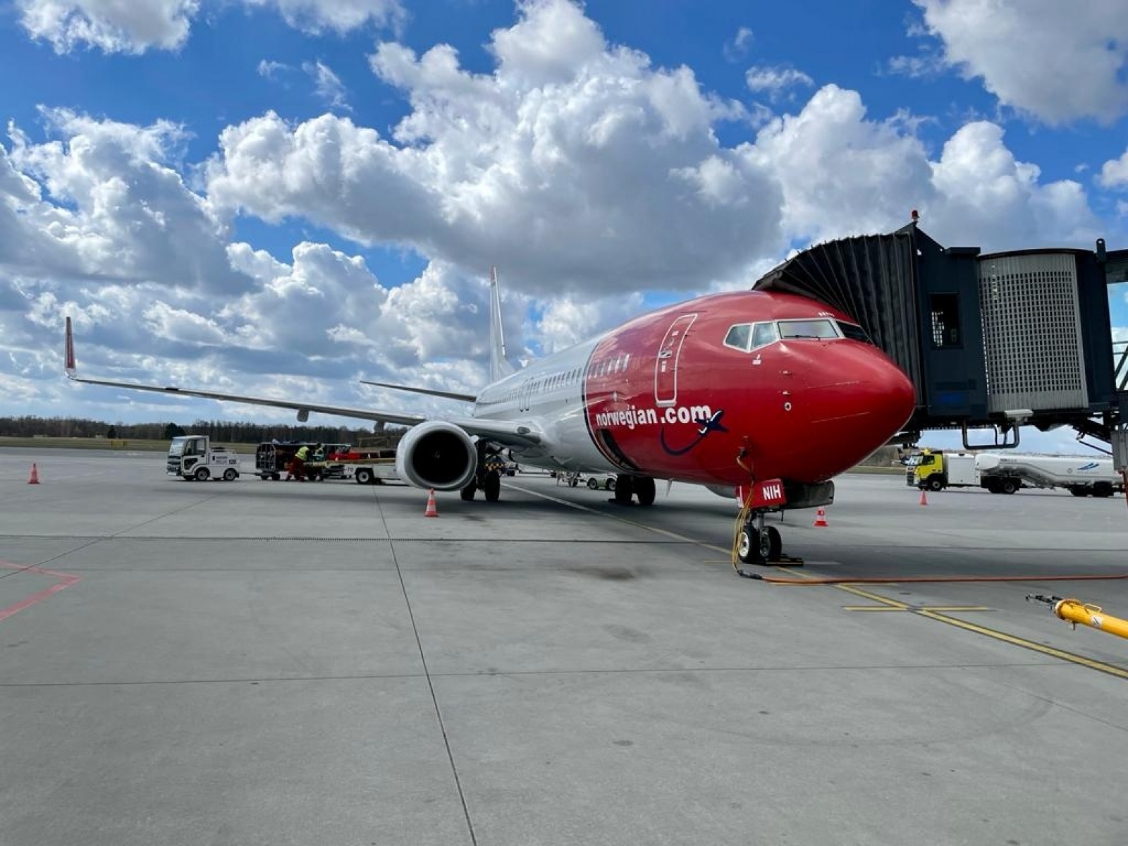 Zdjęcie w galerii na portalu naszraciborz.pl: Nowy przewoźnik wystartował z wrocławskiego lotniska wiadomości z regionu