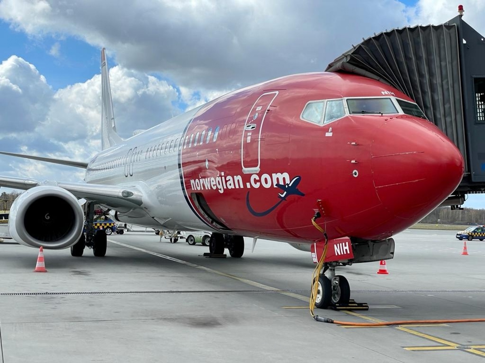 Zdjęcie w galerii na portalu naszraciborz.pl: Nowy przewoźnik wystartował z wrocławskiego lotniska wiadomości z regionu