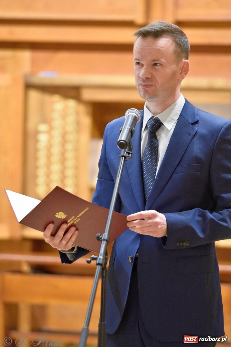 Zdjęcie w galerii na portalu naszraciborz.pl: Uczniowie szkoły muzycznej zagrali dla Ukrainy wiadomości z regionu