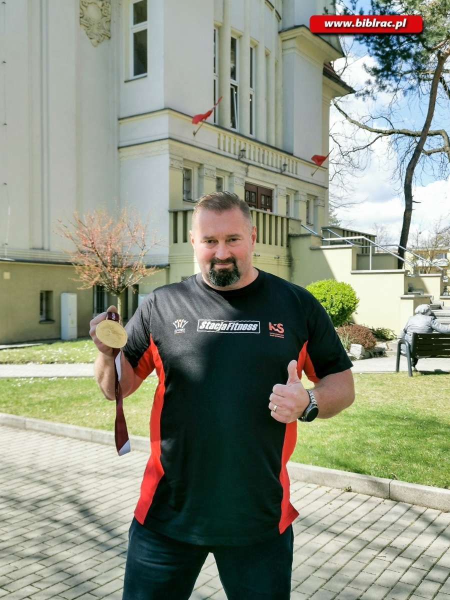 Zdjęcie w galerii na portalu naszraciborz.pl: O tym jak zwyciężać opowiedział w bibliotece Mistrz Świata i Europy Janusz Rokicki wiadomości z regionu