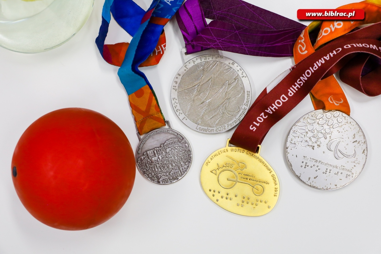 Zdjęcie w galerii na portalu naszraciborz.pl: O tym jak zwyciężać opowiedział w bibliotece Mistrz Świata i Europy Janusz Rokicki wiadomości z regionu