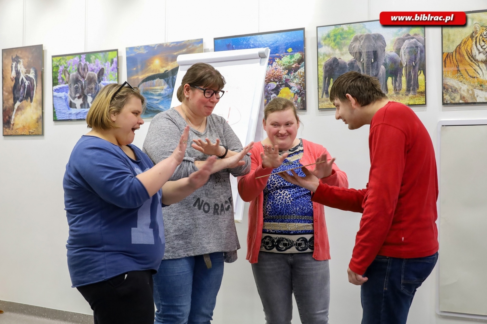 Zdjęcie w galerii na portalu naszraciborz.pl: Biblioteka bez barier zakończyła warsztaty teatralne wiadomości z regionu