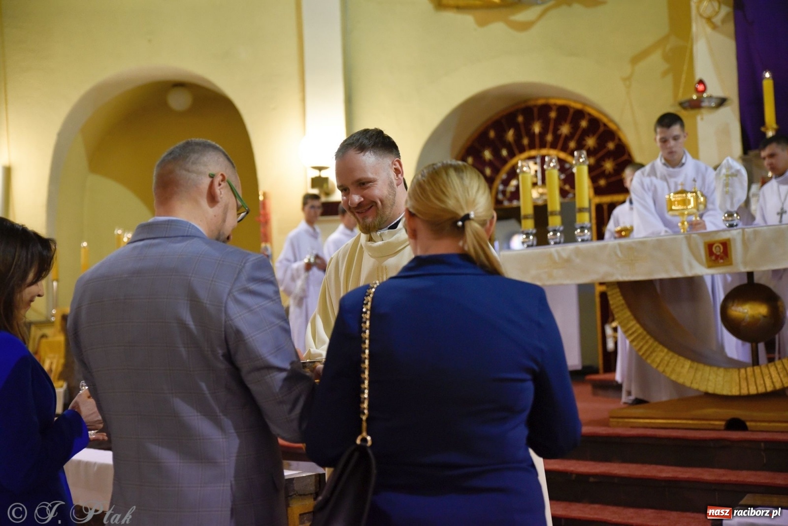 Zdjęcie w galerii na portalu naszraciborz.pl: Wielki Czwartek w raciborskim okrąglaku. Diecezja opolska wkracza w jubileusz 50-lecia wiadomości z regionu