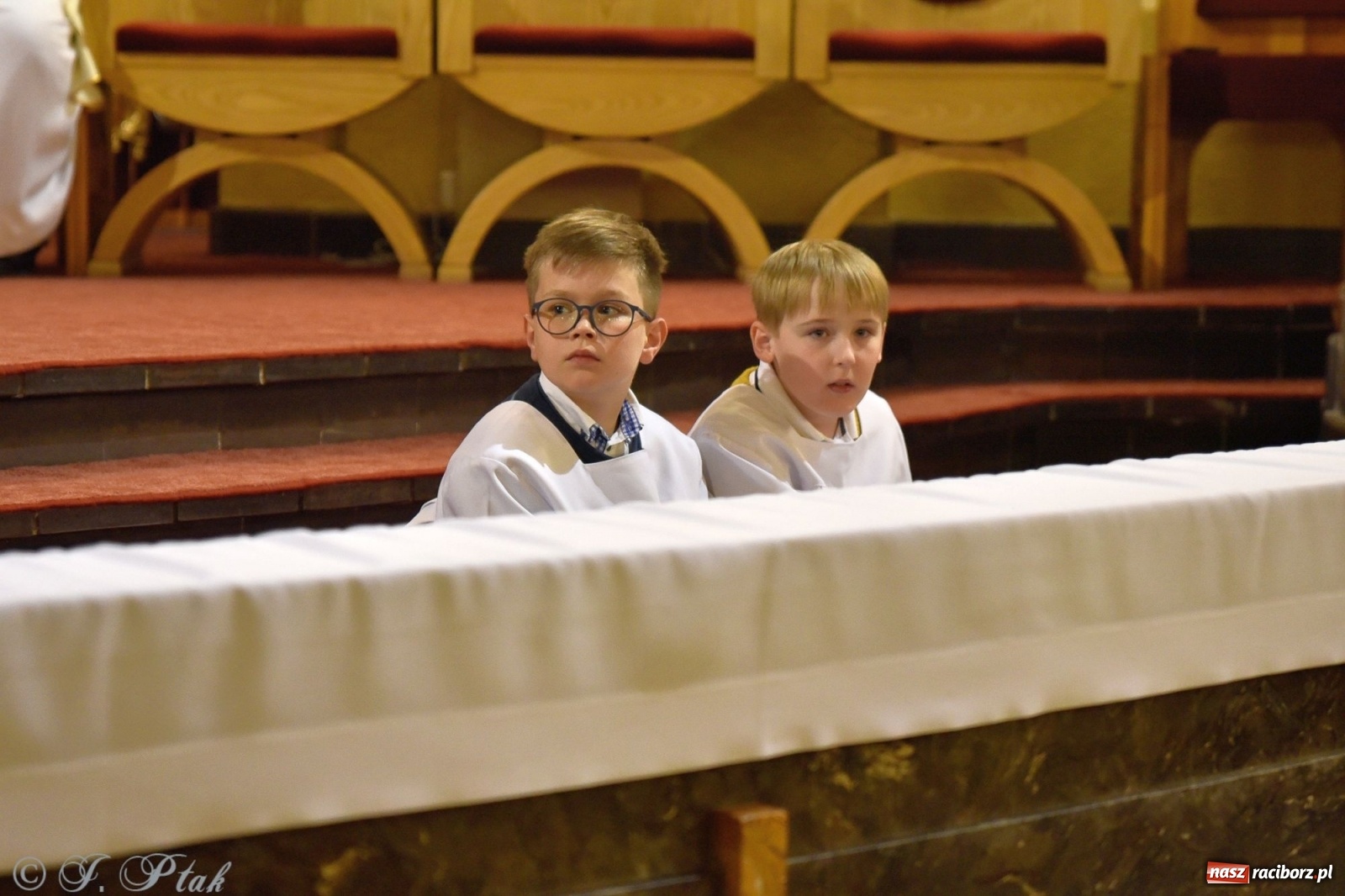 Zdjęcie w galerii na portalu naszraciborz.pl: Wielki Czwartek w raciborskim okrąglaku. Diecezja opolska wkracza w jubileusz 50-lecia wiadomości z regionu