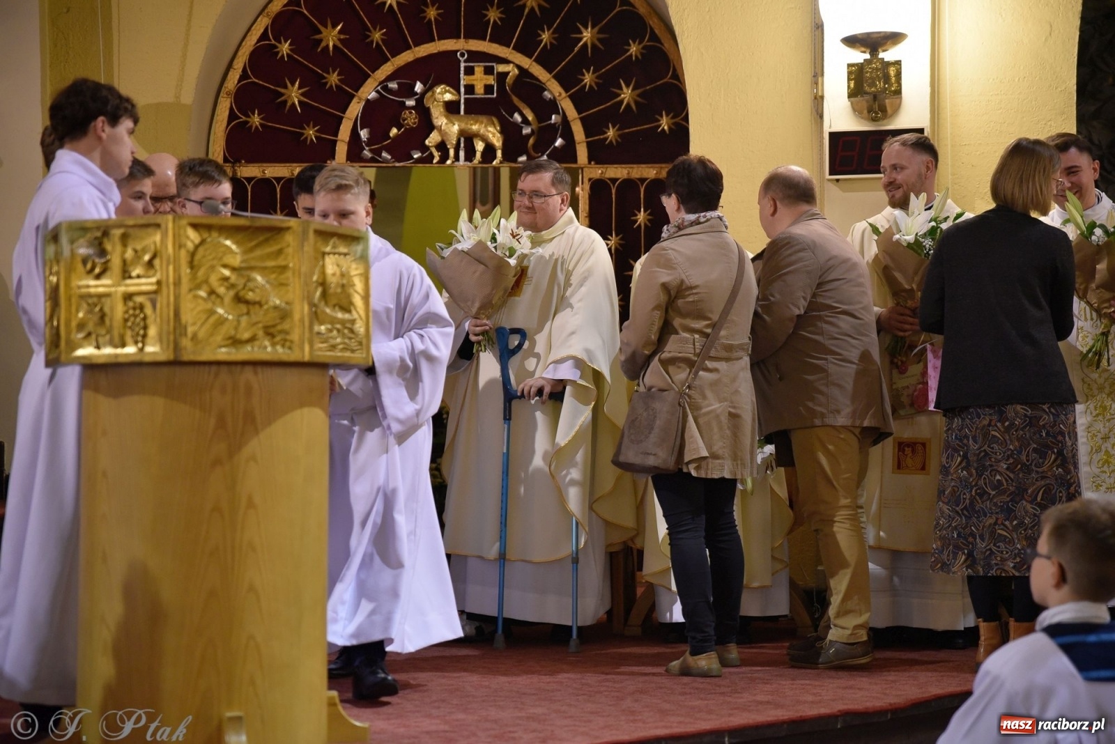 Zdjęcie w galerii na portalu naszraciborz.pl: Wielki Czwartek w raciborskim okrąglaku. Diecezja opolska wkracza w jubileusz 50-lecia wiadomości z regionu