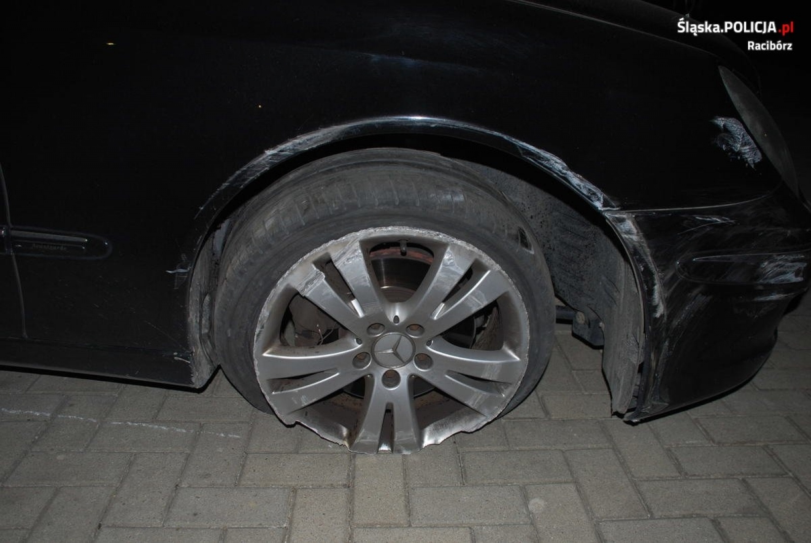 Zdjęcie w galerii na portalu naszraciborz.pl: Policyjny pościg ulicami Raciborza. Uciekinier wpadł przy Lwowskiej wiadomości z regionu
