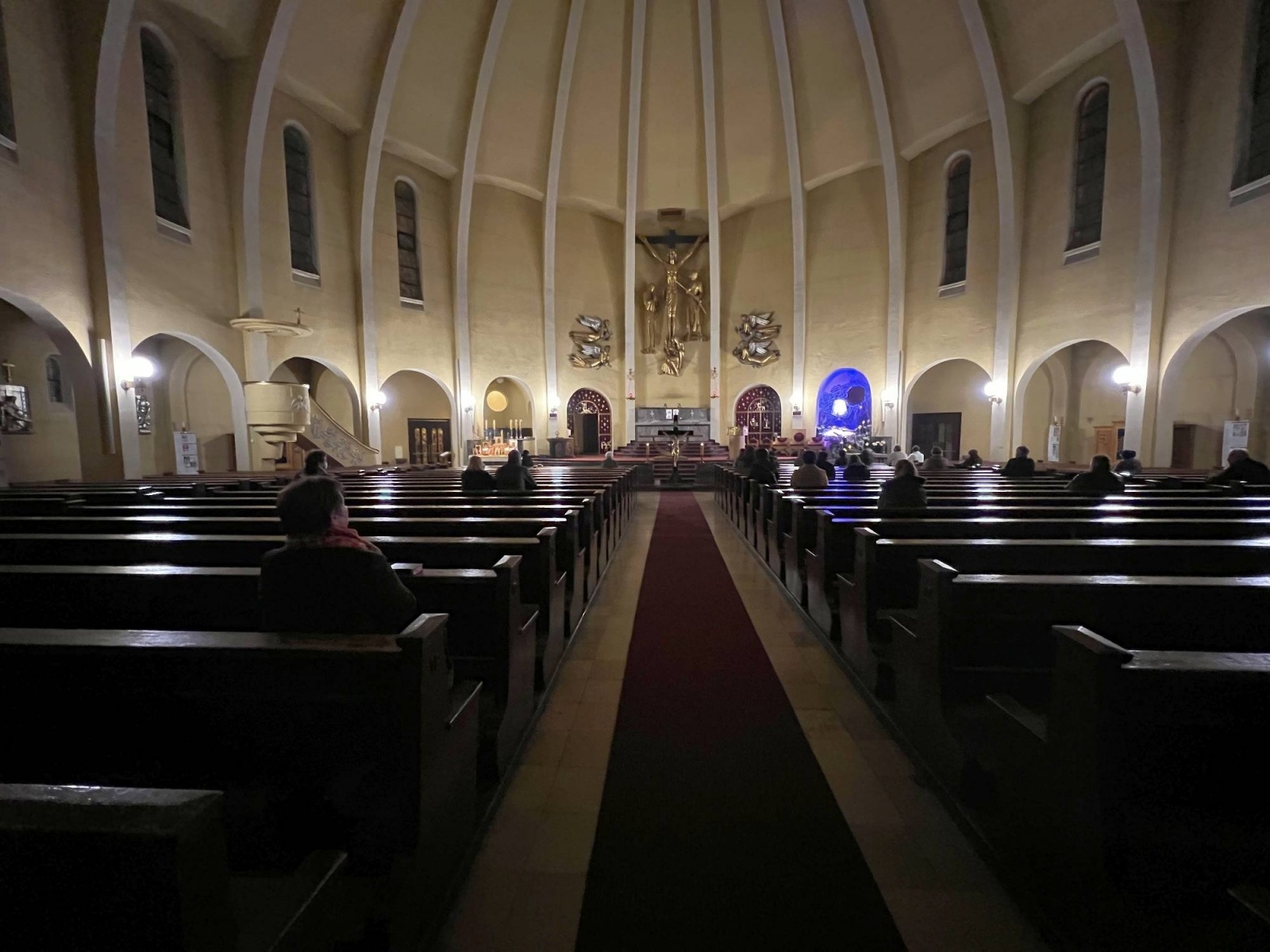 Zdjęcie w galerii na portalu naszraciborz.pl: Groby Pańskie w raciborskich parafiach [FOTO] wiadomości z regionu