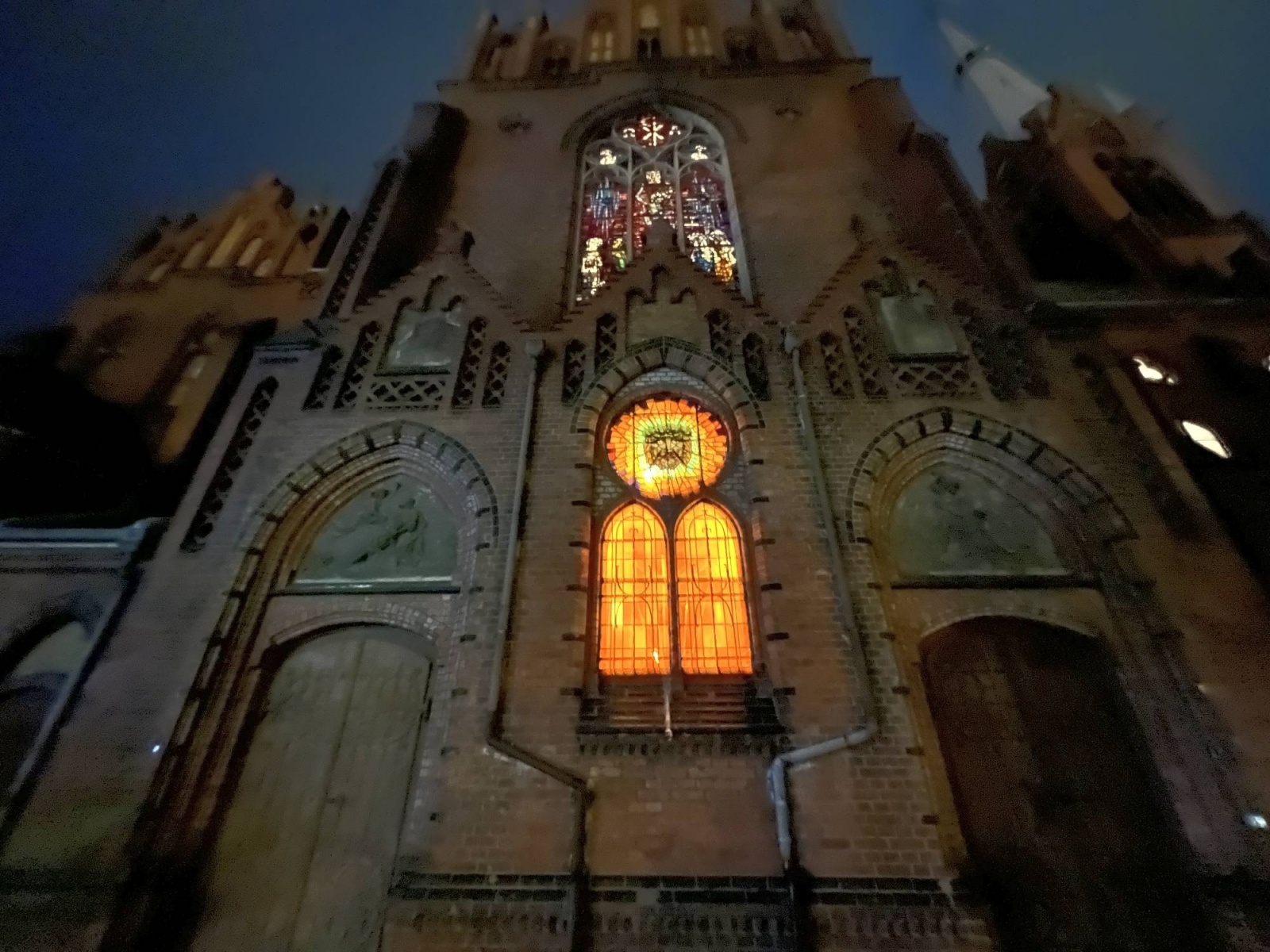 Zdjęcie w galerii na portalu naszraciborz.pl: Groby Pańskie w raciborskich parafiach [FOTO] wiadomości z regionu