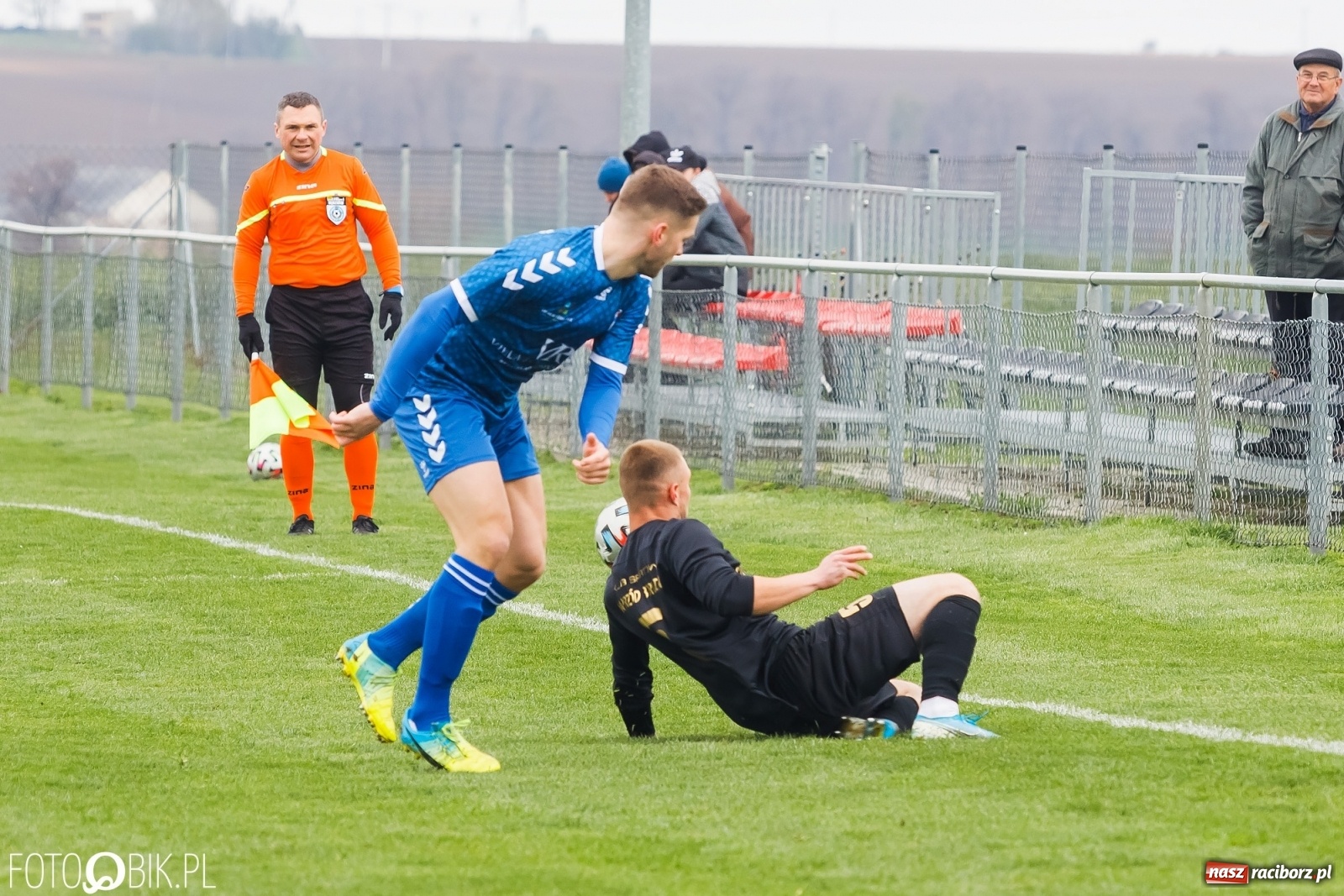 Zdjęcie w galerii na portalu naszraciborz.pl: Wielka Sobota Krzyżanowic. Naprzód na kolanach [FOTO] wiadomości z regionu