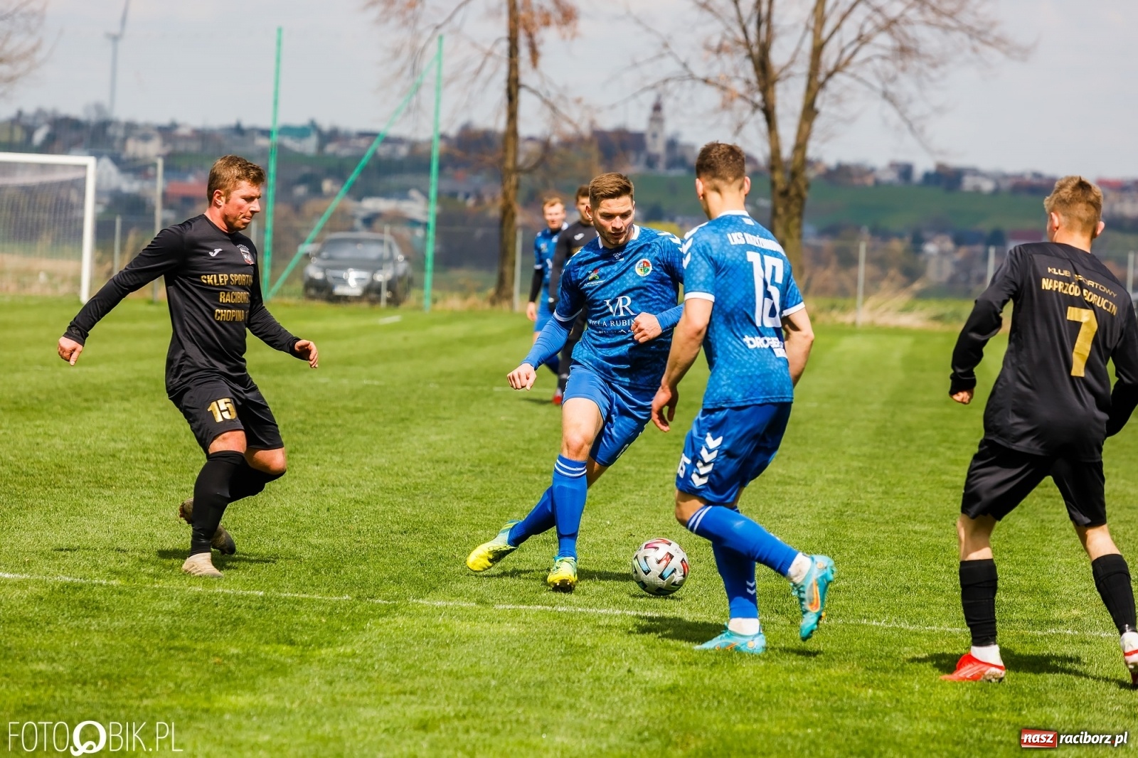 Zdjęcie w galerii na portalu naszraciborz.pl: Wielka Sobota Krzyżanowic. Naprzód na kolanach [FOTO] wiadomości z regionu