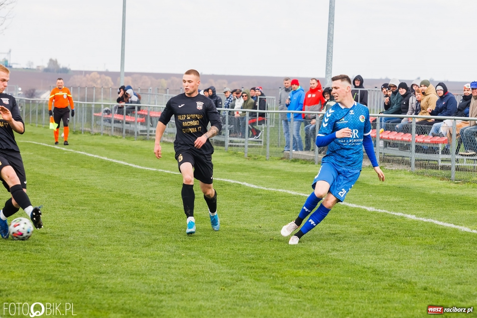 Zdjęcie w galerii na portalu naszraciborz.pl: Wielka Sobota Krzyżanowic. Naprzód na kolanach [FOTO] wiadomości z regionu
