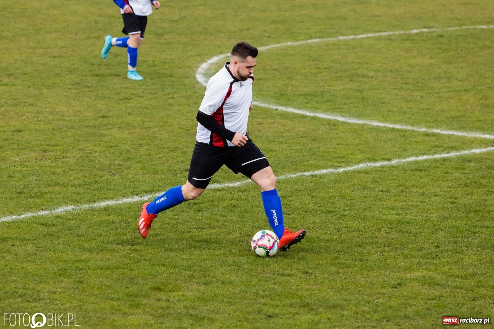 Zdjęcie w galerii na portalu naszraciborz.pl: Lokomotywa z Tuwima wróciła na właściwe tory [FOTO] wiadomości z regionu