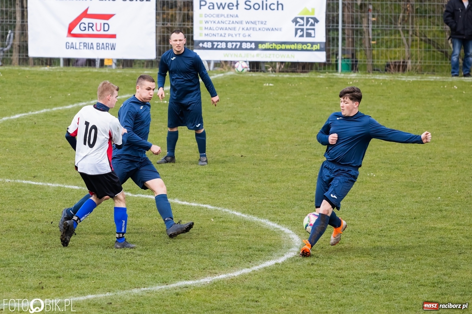 Zdjęcie w galerii na portalu naszraciborz.pl: Lokomotywa z Tuwima wróciła na właściwe tory [FOTO] wiadomości z regionu