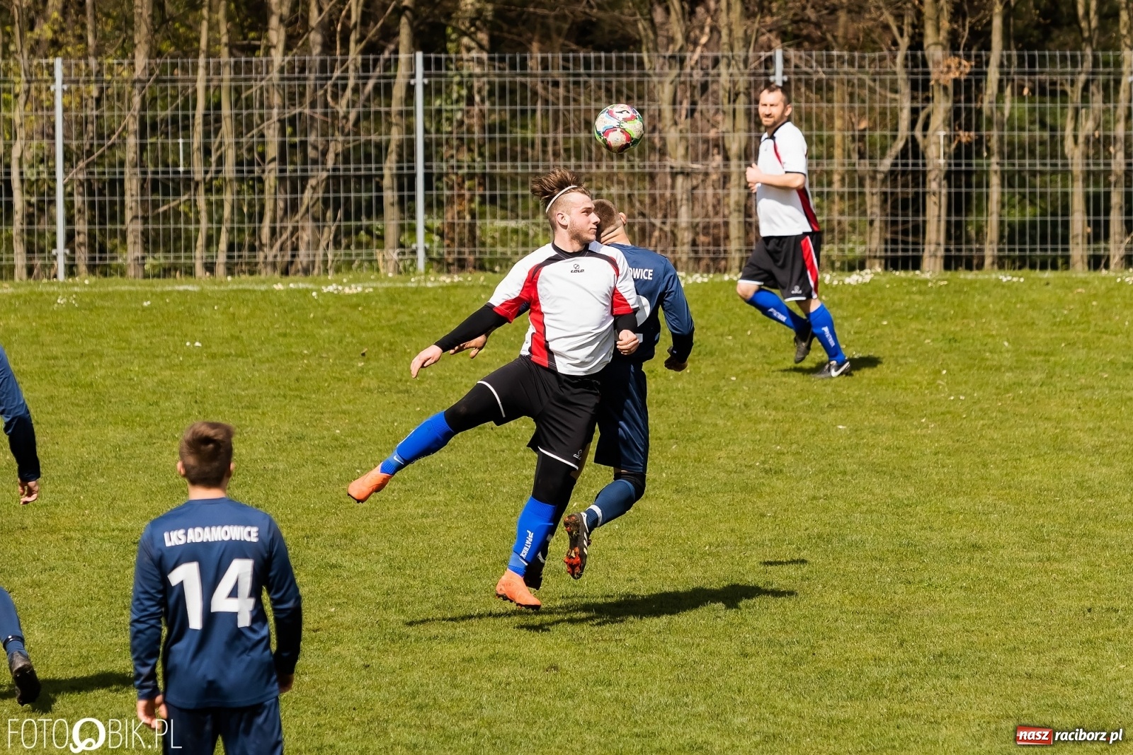 Zdjęcie w galerii na portalu naszraciborz.pl: Lokomotywa z Tuwima wróciła na właściwe tory [FOTO] wiadomości z regionu