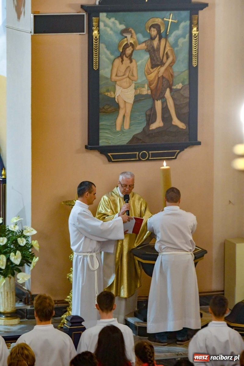 Zdjęcie w galerii na portalu naszraciborz.pl: Alleluja, Jezus żyje! Wielka Sobota w Raciborzu wiadomości z regionu