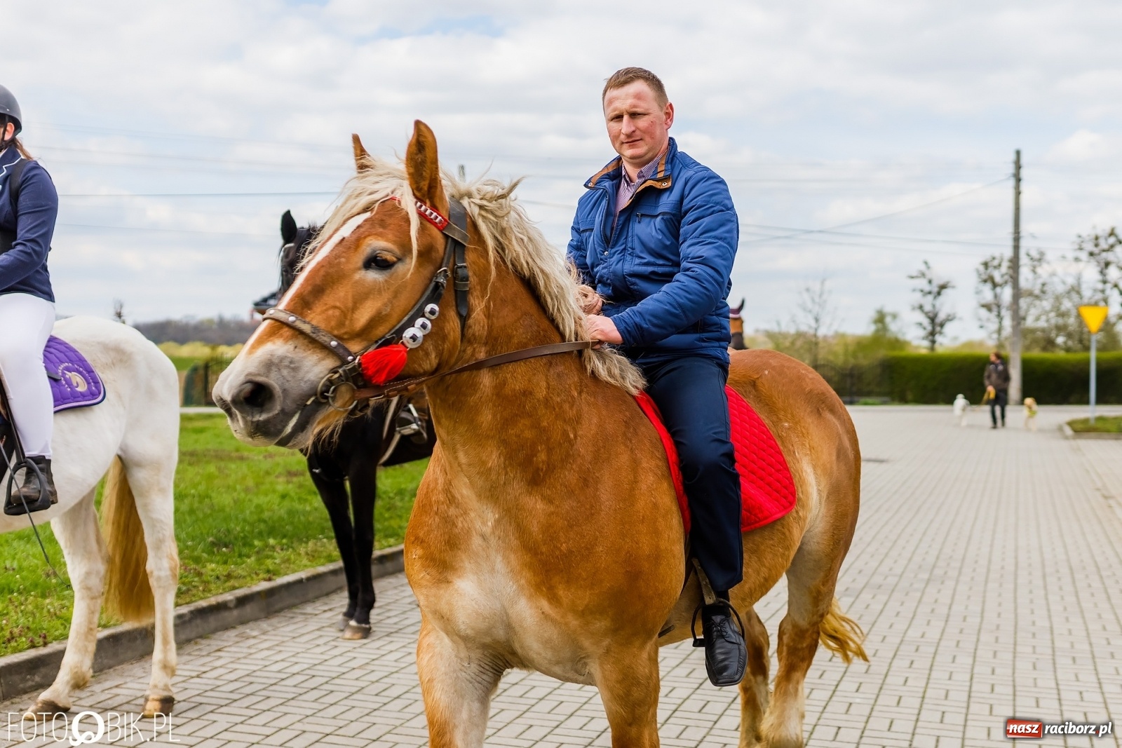 Zdjęcie w galerii na portalu naszraciborz.pl: Wielkanocna procesja konna w parafii Zawada Książęca [FOTO i WIDEO] wiadomości z regionu