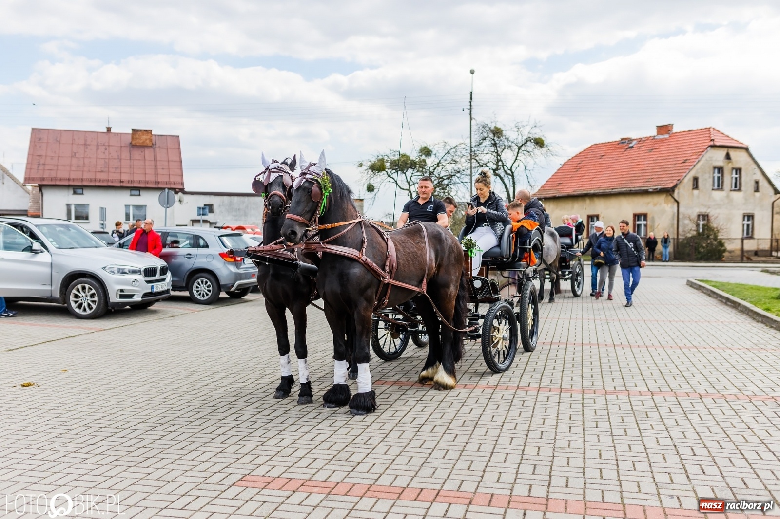Zdjęcie w galerii na portalu naszraciborz.pl: Wielkanocna procesja konna w parafii Zawada Książęca [FOTO i WIDEO] wiadomości z regionu
