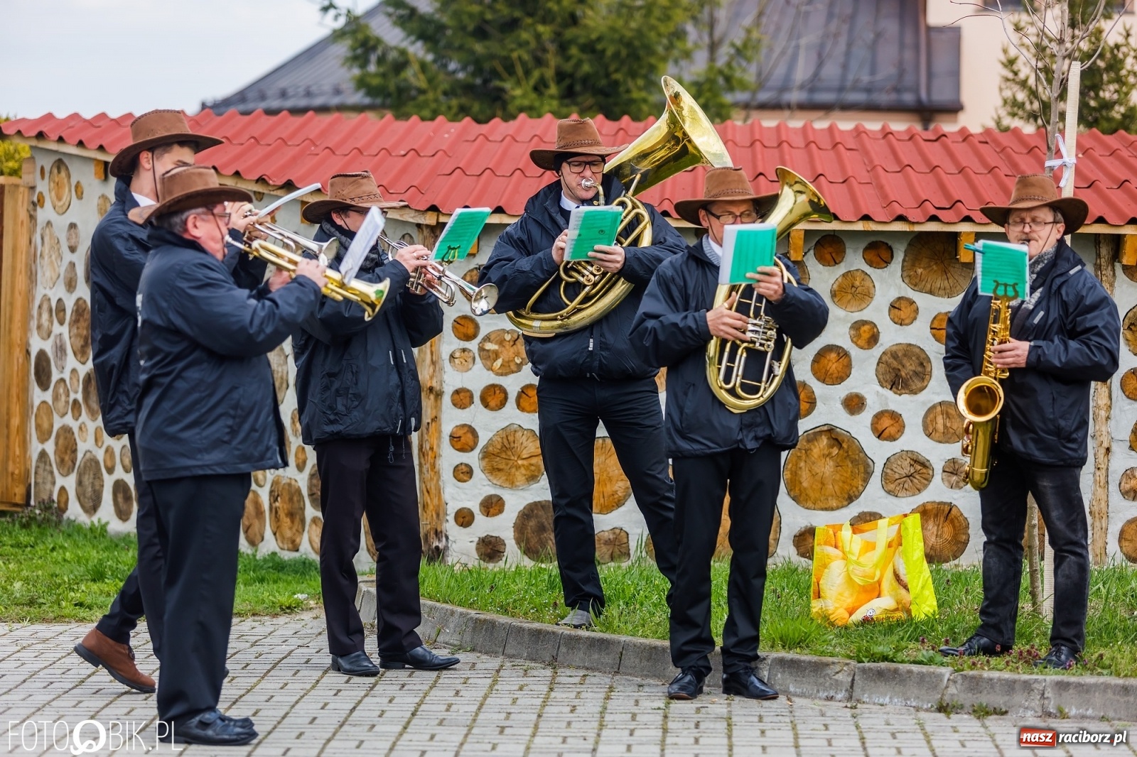 Zdjęcie w galerii na portalu naszraciborz.pl: Wielkanocna procesja konna w parafii Zawada Książęca [FOTO i WIDEO] wiadomości z regionu