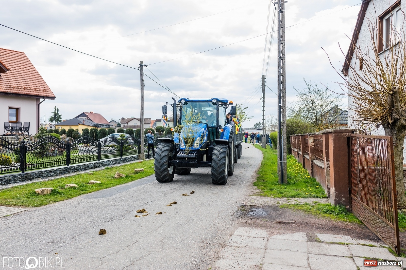 Zdjęcie w galerii na portalu naszraciborz.pl: Wielkanocna procesja konna w parafii Zawada Książęca [FOTO i WIDEO] wiadomości z regionu